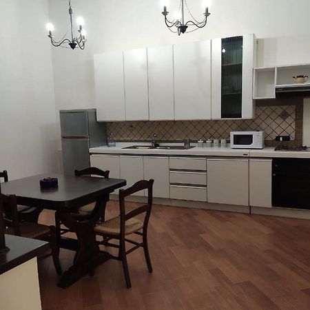 Appartamento Centro Storico Napoli Bagian luar foto